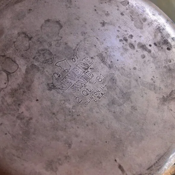 REVERE WARE 2 Qt Copper Bottom Pot With Lid - Picture 9 of 10